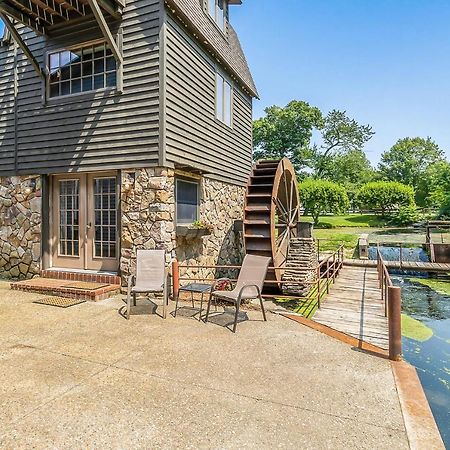 Peterson Mill Villa Саугатук Екстериор снимка